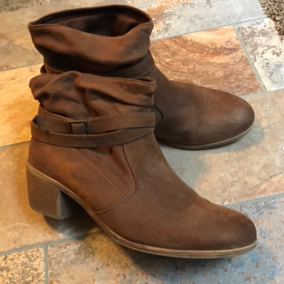 american eagle short boots
